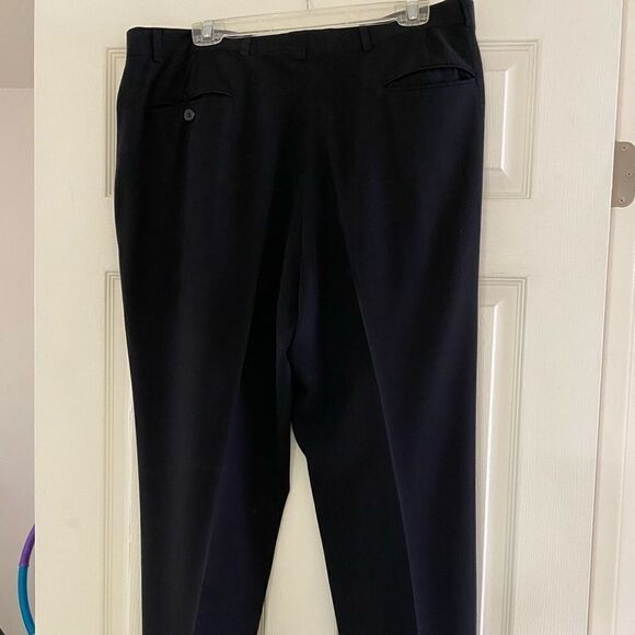 💼Gorgeous Pair of Men’s Slacks size 38R Navy Blue - Picture 3 of 8